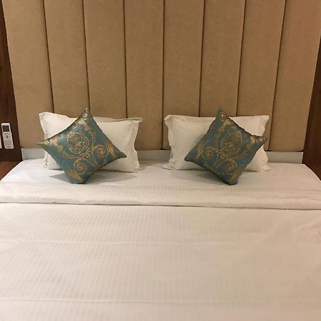 ורנאסי Hotel Hari Vilaas מראה חיצוני תמונה
