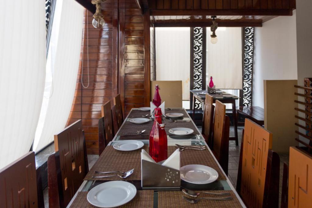 ורנאסי Hotel Hari Vilaas מראה חיצוני תמונה