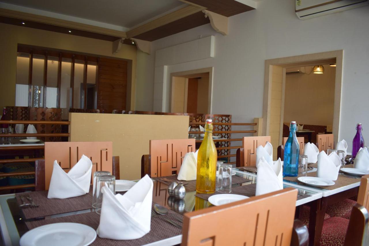 ורנאסי Hotel Hari Vilaas מראה חיצוני תמונה