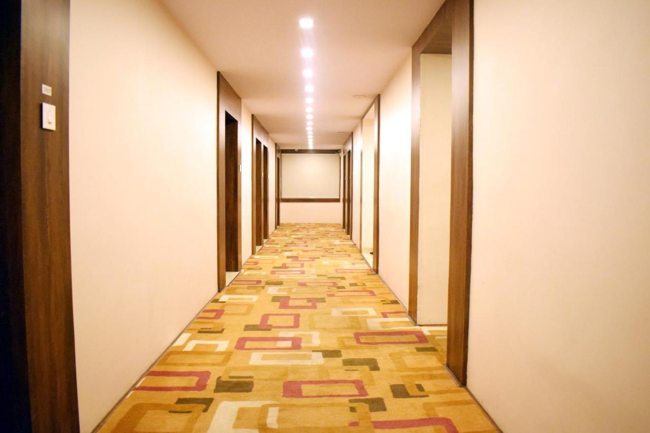 ורנאסי Hotel Hari Vilaas מראה חיצוני תמונה